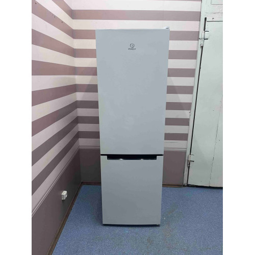 ХОЛОДИЛЬНИК Б/У INDEZIT DF4181 W NoFrost 1850 мм ХОЛОДИЛЬНИК Б/У INDEZIT DF4181 W NoFrost 1850 мм