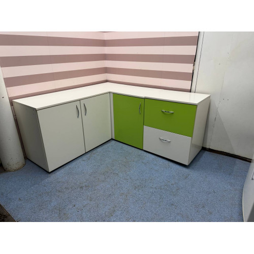 ТУМБА КУТОВА 1650х1500 мм (Б/У) ТУМБА КУТОВА 1650х1500 мм (Б/У)